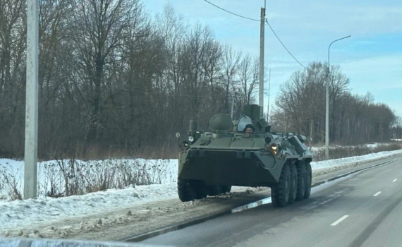 Власти российских регионов обязаны действовать по примеру Москвы, где считают атаки БПЛА частью развязанной против РФ войны, заявил Владимир Соловьев