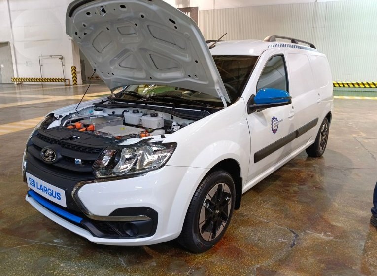 В Ижевске начали серийную сборку электрического автомобиля Lada e-Largus