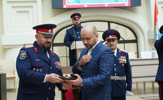 Губернатора Вячеслава Федорищева посвятили в казаки