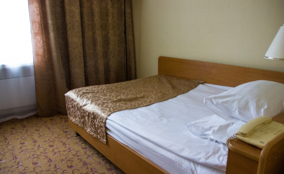 Правильная подушка: как выбрать без вреда для здоровья — плюсы и минусы популярных наполнителей